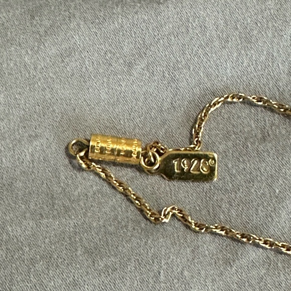 1928 Porcelain Rose Necklace 16”L Gold Tone w Rhinestones - Picture 3 of 5